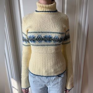 Women's Yellow and Blue Turtleneck Sweater Fair Isle Scuzzy Bell Sleeves Winter